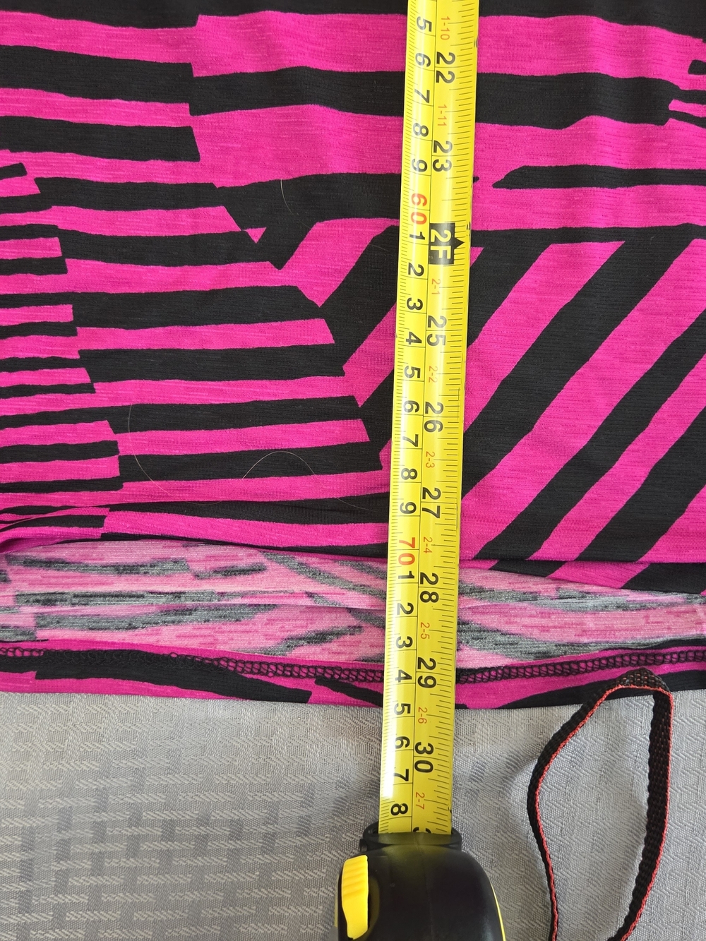Dear Scarlett Women’s V-Neck Striped Tunic Top - Magenta & Black-XL - Picture 7 of 8